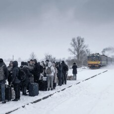 Пасажирів поїзда, який їхав через Волинь у Польщу, залишили на морозі −11°C