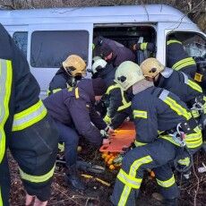 Показали відео, як на Волині рятували людей у страшній автотрощі