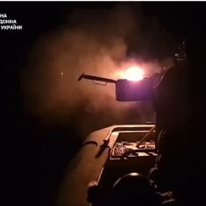 Оприлюднили відео боїв за газовидобувні вишки біля острова Зміїного (Відео)