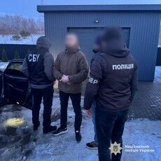 Такса - 4 000 доларів: на Волині поліція затримала військовослужбовців районного ТЦК 