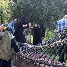 30 поранених: у Чернівцях – сутички між представниками російської та української церков