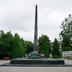 У Володимирі гроші, виділені на знесення радянського пам’ятника, передадуть ЗСУ