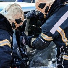 Щоб витягнути травмованого чоловіка з авто, в обласному центрі Волині викликали рятувальників