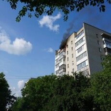 У Луцьку згоріла квартира на дев’ятому поверсі (Фото, Відео)