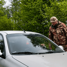 На Волині водій вантажівки протаранив авто ТЦК