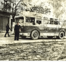 Яким був один із перших автобусів у найстарішому місті на Волині