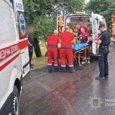 На Волині біля озера 7 людей знепритомніли після удару блискавки