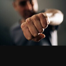 На Волині чоловік вчинив домашнє насилля над своєю бабусею