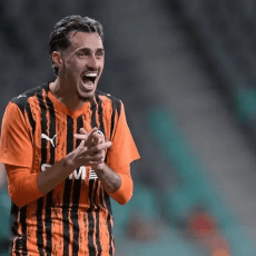 Під свист польських трибун донецький «Шахтар» здобуває яскраву вікторію