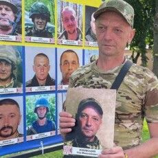 Після 392 днів полону воїн-волинянин Ігор Жуковський зняв свій портрет зі стенду зниклих безвісти