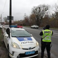 Волинські патрульні показали кумедне відео зі зразковим пішоходом (Відео)