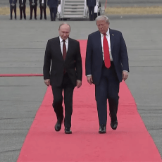 Мета «мирних переговорів» – щоб путін зміг переконати дурненького Трампа припинити допомогу Україні