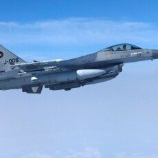 Bloomberg: Україна отримала перші F-16