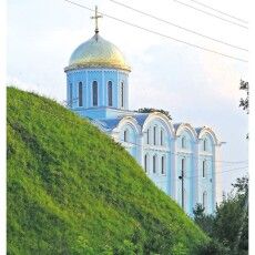 Чи можливо виселити із найстарішого собору Волині «московську церкву»?