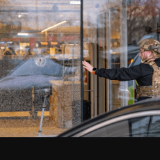Теракт у Києві: поліцейські втекли з місця стрілянини