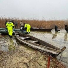 На Волині з крижаної пастки рятували рибалок 