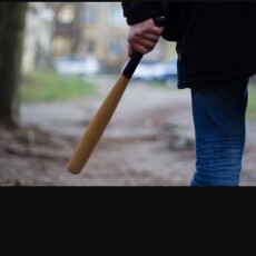 На Волині пʼяний солдат напав з битою на двох чоловіків та поліцейського 