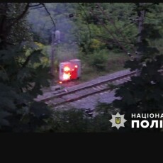 На кордоні з Волинською областю школярка підпалили релейні шафи на залізничному перегоні Клевань – Цумань