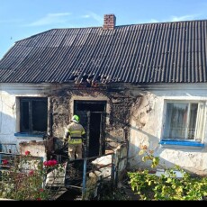 На Волині від замикання в холодильнику загорілася хата