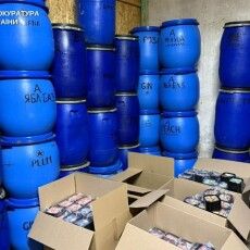 На Волині підпільний цех з виробництва тютюну працював «на повну»