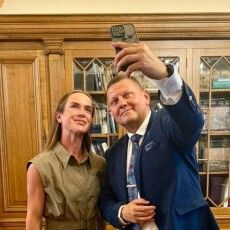 Тенісистка Світоліна, за яку палко вболіває Залужний, не подала руки переможеній білорусці