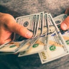 Три роки умовно і конфіскація майна: у Луцьку судили поліцейського за за допомогу ухилянту