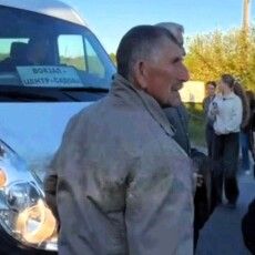 Віряни Московського патріархату перекрили дорогу, щоб відпустили священника з ТЦК