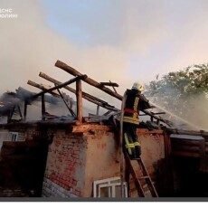 На Волині блискавка наробила клопотів