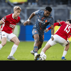 Донецький «Шахтар» зіграв у бойову нічию в Нідерландах і виходить у півфінал Ліги Конференцій