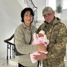 «Я не боялася»: захисниця з Кривого Рогу народила донечку у 52 роки