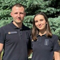 На Волині подружжя рятувальників стали ангелами-рятівниками  для пасажирки авто, що злетіло в кювет