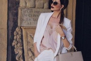 Стильна 47-річна бабуся стала зіркою інтернету