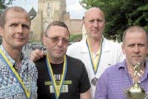 ВЕТЕРАНИ ПОВЕРНУЛИСЬ ЧЕМПІОНАМИ