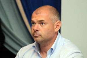 «Не важливо, що він возив до Києва 600 тисяч доларів... Але за те, що область втратила 200 мільйонів, має відповідати»