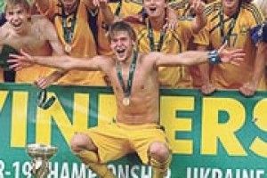 МОЛОДЬ ПОКАЗАЛА, ЯК ОБІГРУВАТИ АНГЛІЙЦІВ