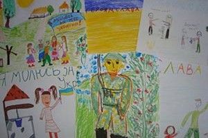 ВІКНО РУБРИКИ: школярі моляться за солдатів