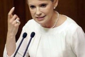 ЯНУКОВИЧ НАМАГАЄТЬСЯ ПЕРЕТВОРИТИ УКРАЇНУ НА ВОТЧИНУ РОСІЇ*