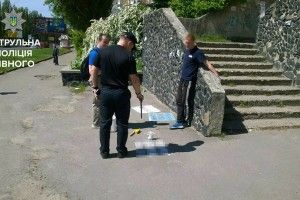 Двоє житомирян та киянин псували асфальт у Рівному (фото)