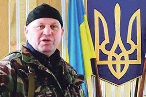 ОДНІ ВВАЖАЮТЬ ЙОГО ГЕРОЄМ,  ІНШІ — КРИМІНАЛЬНИМ ЗЛОЧИНЦЕМ