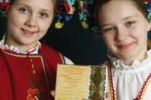 ПІСНІ «КОБЗАРИКА» ЛУНАЮТЬ В ПІЗІ