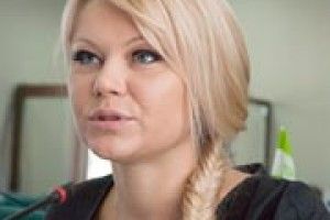 ЗІРВАНО МАСКИ І «РОЖЕВІ ОКУЛЯРИ». ПОЗМАГАЄМОСЬ, ІГОРЕ ПЕТРОВИЧУ?*