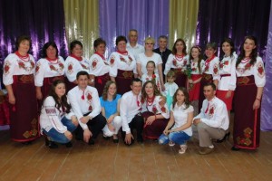 На пишні іменини села Звиняче з’їхались люди із усіх сусідніх сіл