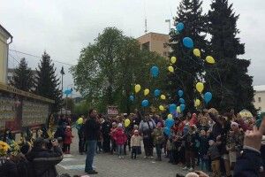У Луцьку помолилися за упокій Героїв, мир і перемогу (фото)