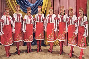 ВІД ПІСЕНЬ `МОЛОДИЧОК` МОЛОДІЄ ДУША!