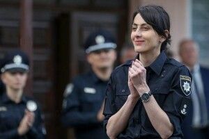 Дякуємо, Мамо, – чернівецькі патрульні зворушливо попрощалися з Хатією Деканоїдзе