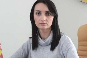 Що це за молодики у спортивному чекали біля міської ради на Юлію Вусенко?