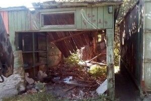 У Луцьку демонтують незаконні сараї та літній майданчик