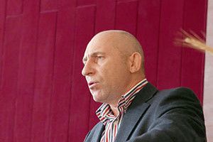 ХІРУРГ ІЗ ЗАРПЛАТОЮ ДВІ ТИСЯЧІ ГРИВЕНЬ – НОНСЕНС*