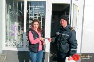 Найгарячіших дівчат Вараша на Рівненщині попередили про пожежну безпеку (фото)