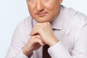 КУШНАРЬОВ ПОМЕР ВІД КУЛІ ДРУГА?